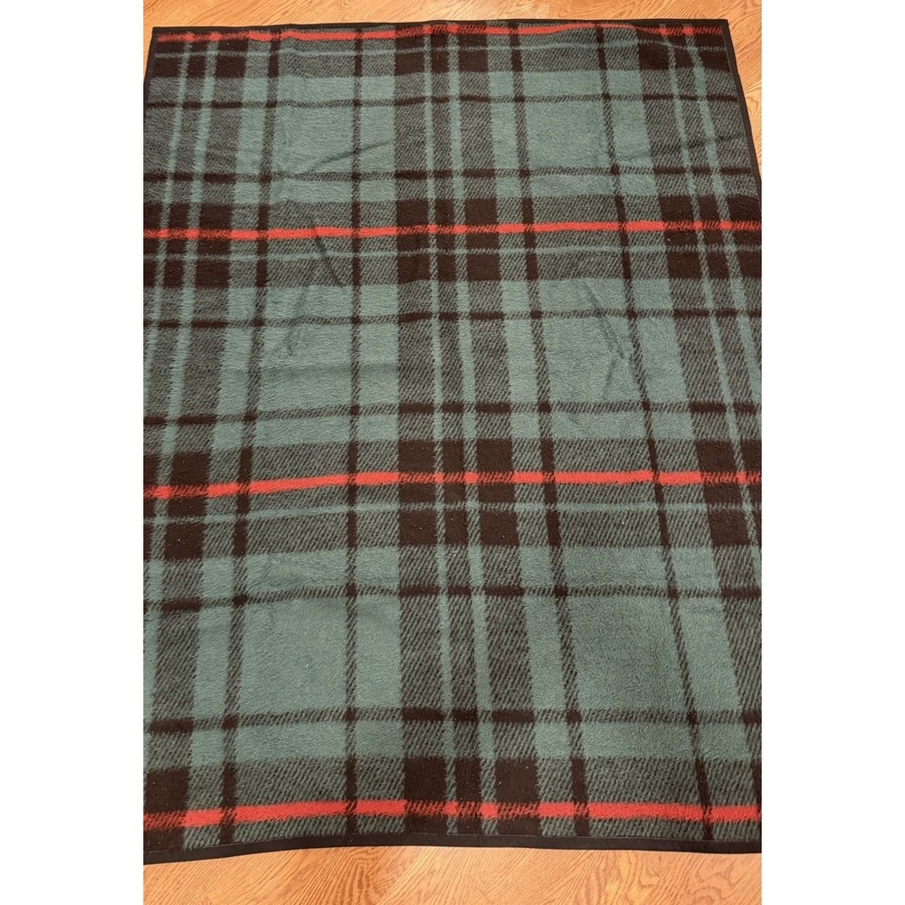 Vintage Acryl Velours Green Plaid Tartan Throw Blanket 72x58"